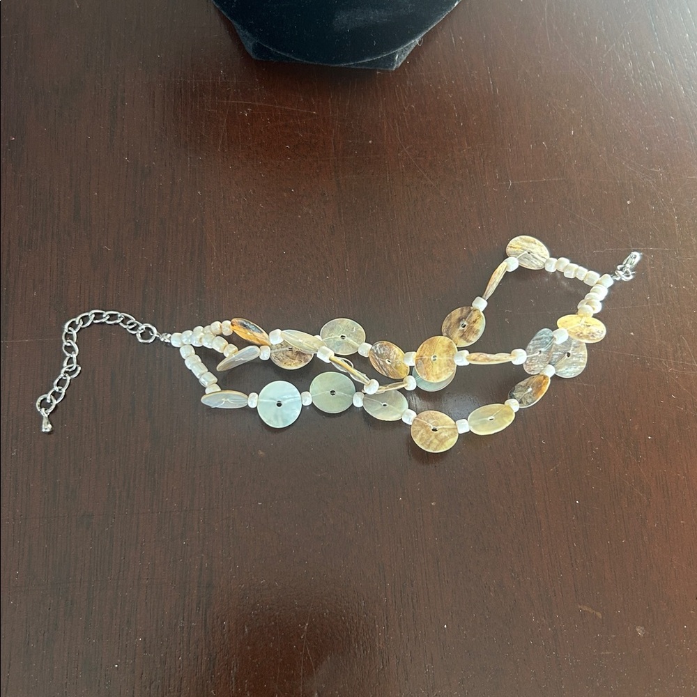 GUC 3 pc. Shell Button Jewelry Bundle - Picture 4 of 7